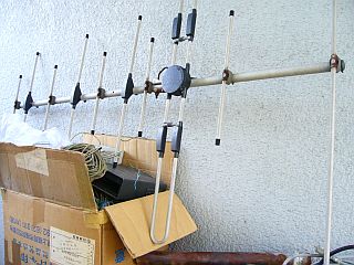 図9:廃棄するVHFアンテナ <click>→図10:回転モーターやポール類