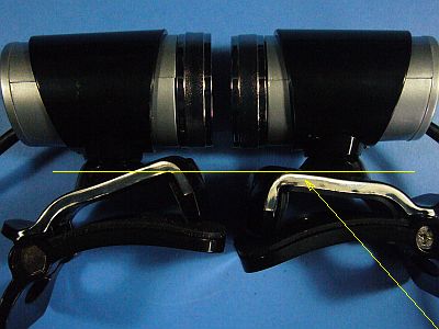 図5:前後の首振り幅を改善 <click>→図6:孔を楕円状に拡幅