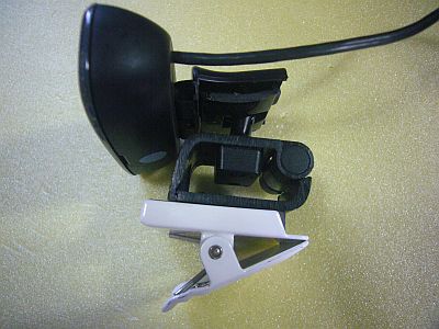 図1:脚部に、CS-3DW300のものを改造取り付け <click>→図2:前後にしか動かなかった構造を改良