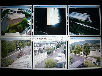 図1:6画面/6窓動画並走 <click>→動画1:周囲道路を走り抜ける小型トラック