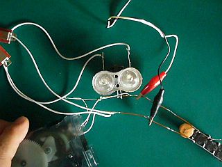 図2:スーパーキャパシタで蓄電する <click>→動画2:随分安定!