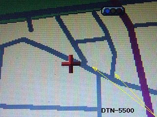 図1:DTN-5500の地図 <push>→図2:どう見ても繋がっている! <click>→図3:YPL502siなどの地図