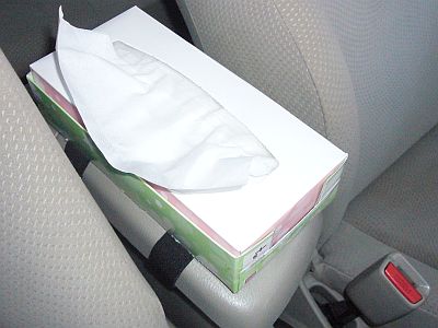 図3:「収納ケース」に無理やり押し込んだ <click>→図4:同サイズの空箱で「収納ケース」を作った