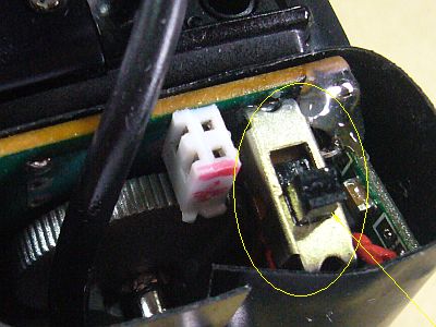 図1:接触不良になるスイッチ <click>→図2:あまり触る箇所ではないが