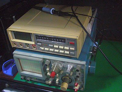 図1:「SONT/TEK335」と「SOAR5025」 <click>→図2:「SS-5711D」とその上下に雑物