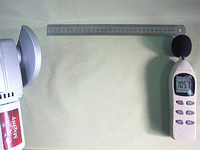 図1:「Mighty」は、100dB超! <click>→図2:20年以上前に買ったドリルは、約95dB