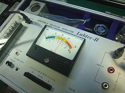 図1:買って試したみた「ベアリング・モニタ」 <click>→図2:「電動ドリル」のベアリング騒音は?