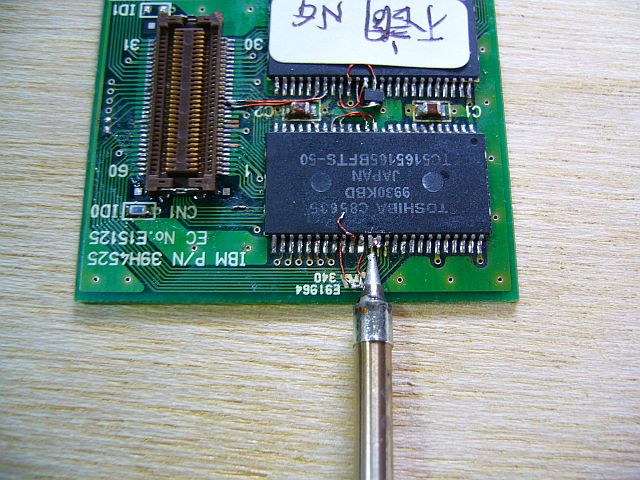 図3:脚ピン1本ずつならOK!だが [click→図4:鏝先の交換は容易だが