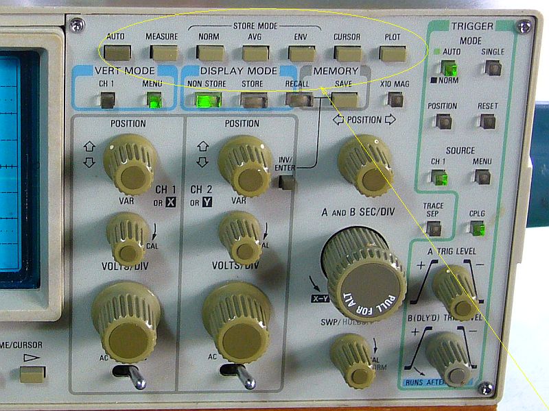 図8:SonyTek.336と336Aの上部押し釦は、全く違う!