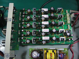 図3:主基板全体 <click>→図4:入力端子付近の回路構成