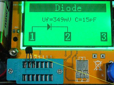 図5:3本足でも、ダイオードとは?! <click>→図6:オマケ=9Vバッテリ用ホック端子