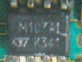 図3:制御用IC-M103A1 <click>→図4:出力電圧を決めている2個の抵抗