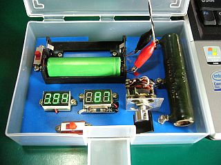 図5:半完成状態でテスト中 <click>→図6:裏の配線