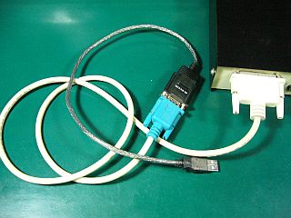 図1:変換ケーブルでUSB経由に <click>→図2:SUB経由で動作中のEB1007機