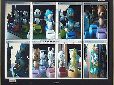 図1:USBカメラ10台接続 <click>→動画1:8台映像表示