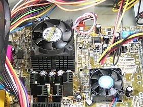 CPUの騒音部 <クリック>で、CPUファン廃止の図