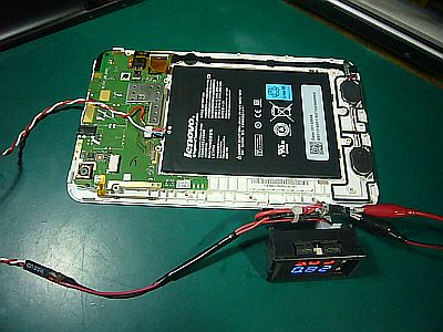 図3:バッテリ接続端子へ直接半田付け <click>→図4:充電可能で、動作開始!