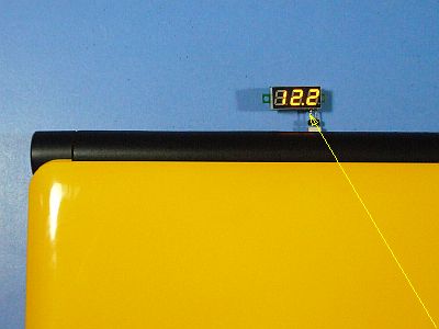 図1:バッテリ群の端子電圧を、外で読む