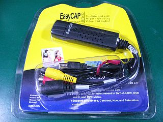 図1:パッケージ入りEasyCAP中古 <click>→図2:映像例−棚板の下から