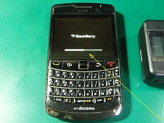 図3:起動開始! <click>→図4:万能充電器で充電中