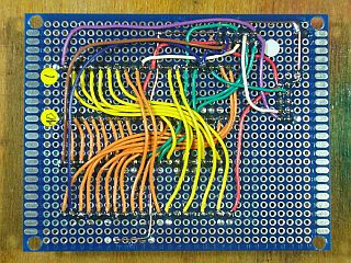図1:PICボードの結線状態 <click>→図2:回路図(全体)