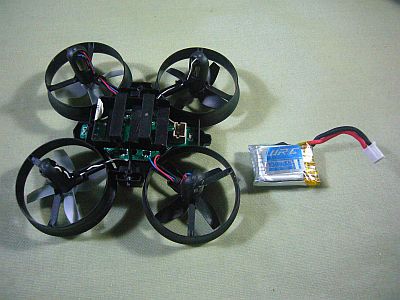 図3:バッテリを取り外して充電!? <click>→図4:150mAhLi-ionバッテリ